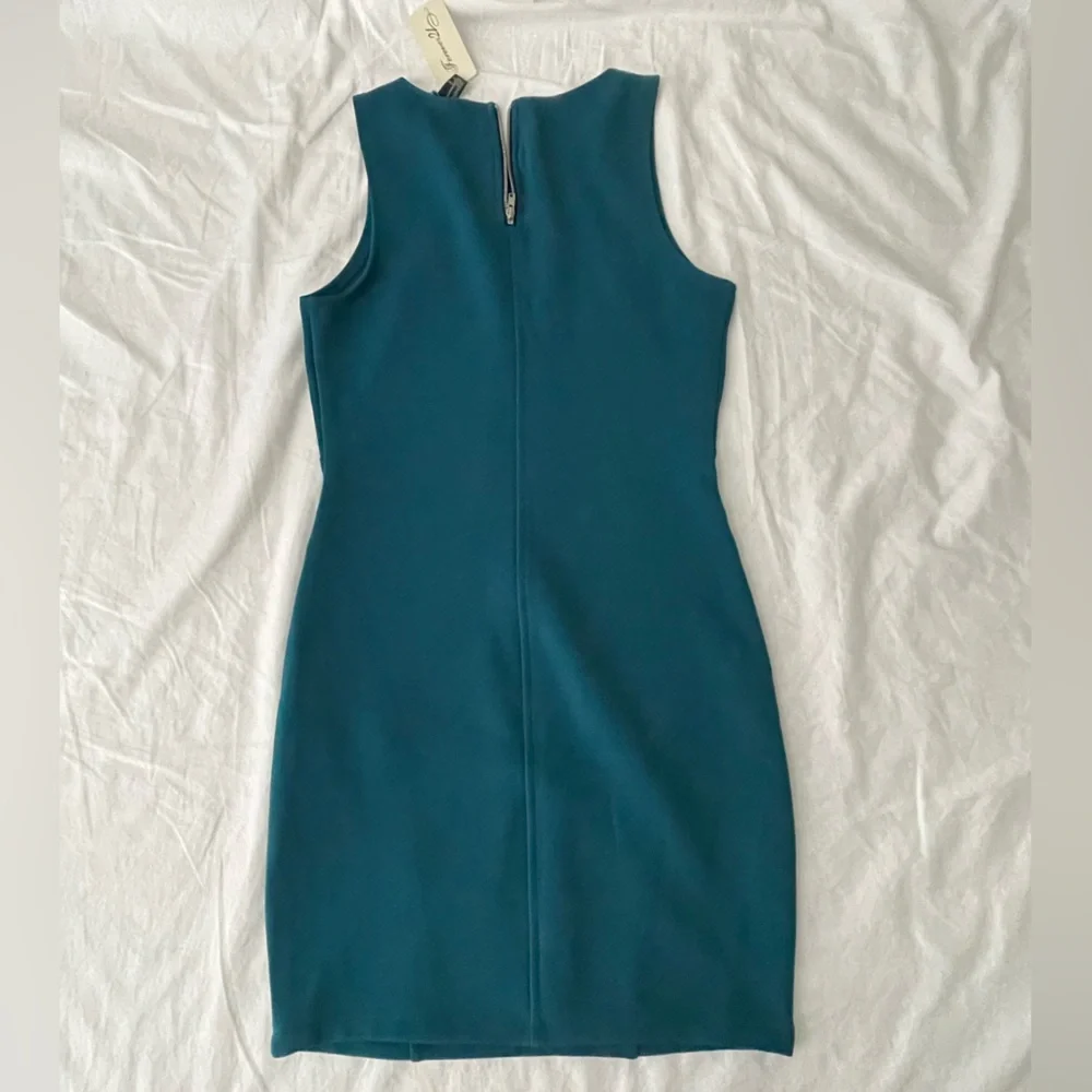 Forever 21 Sleeveless Teal Sheath Dress size medium - Picture 3 of 3